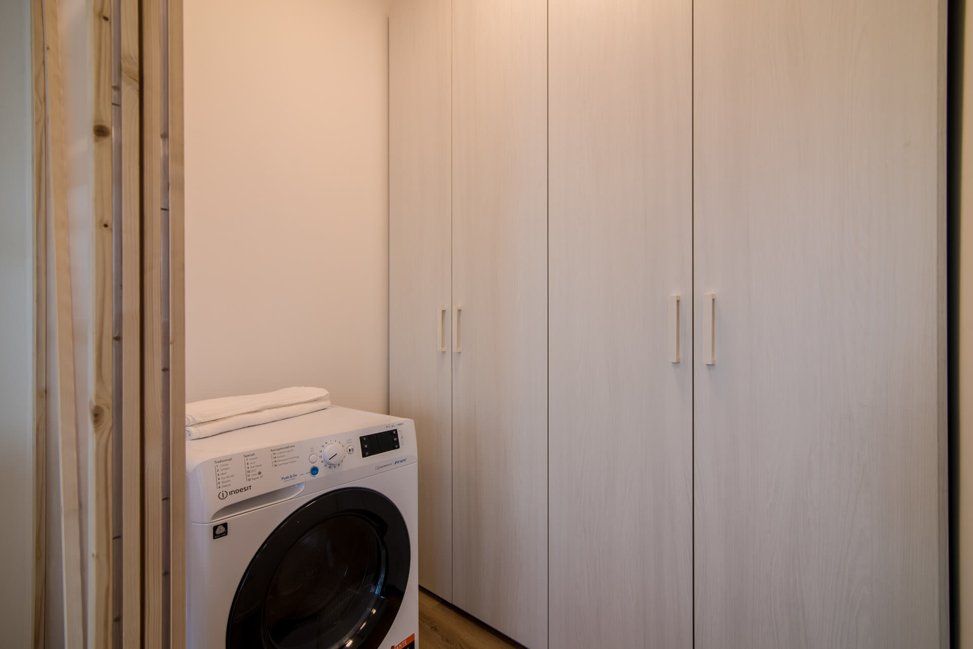 105_BedStudent Towers (16).jpg